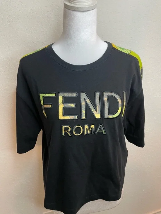 Auth Fendi Roma Black Tee - Picture 2 of 10